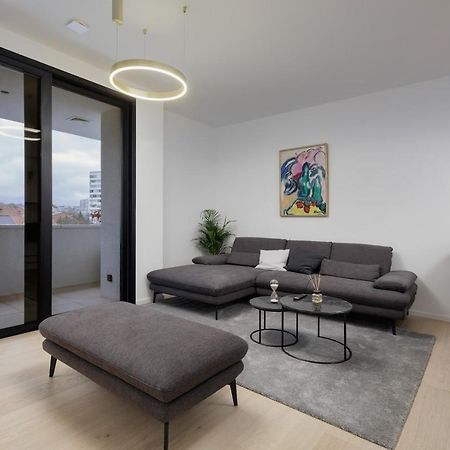 Luxury Haven In Zagreb Apartment Ngoại thất bức ảnh